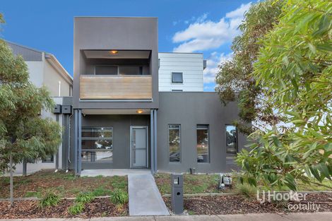 Property photo of 27 Everglade Crescent Roxburgh Park VIC 3064