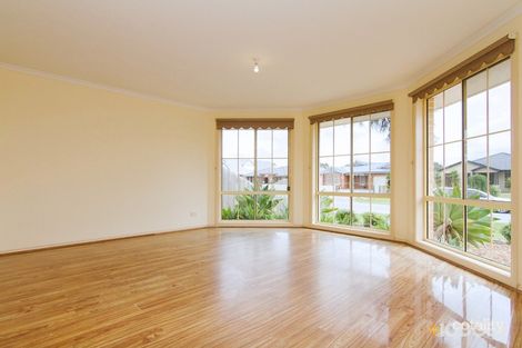 Property photo of 5 Georgia Close Tooradin VIC 3980