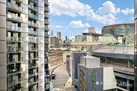 1001/677 LA TROBE ST, DOCKLANDS, VIC 3008