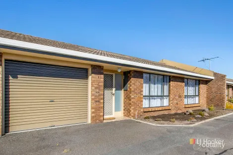 2/139 Gunn St, Devonport, TAS 7310