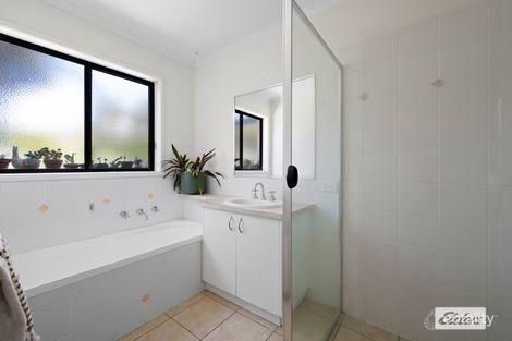 Property photo of 5 Pitcher Place West Wodonga VIC 3690