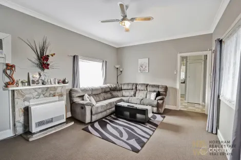 Property photo of 13 Arnold Street Horsham VIC 3400