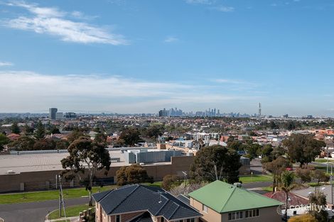 Property photo of 6 Robson Avenue Avondale Heights VIC 3034