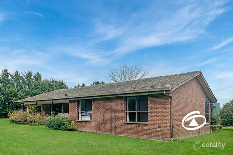 165 Thewlis Rd, Pakenham, VIC 3810