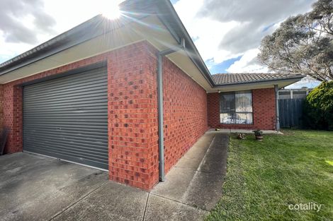 Property photo of 14 Alamanda Way Cranbourne North VIC 3977