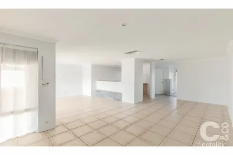 Property photo of 40 Coronata Drive Warnbro WA 6169