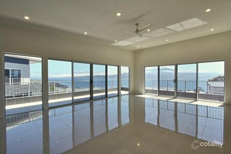 Property photo of 4/680 Oceana Drive Tranmere TAS 7018