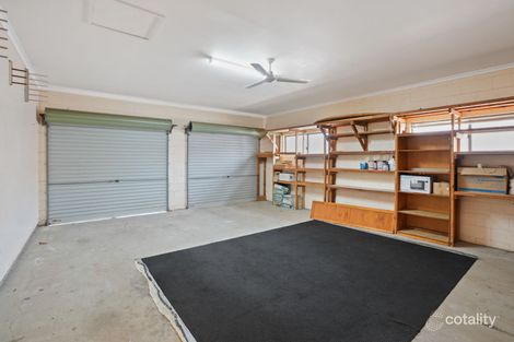 Property photo of 2 Yellowpatch Avenue Clinton QLD 4680