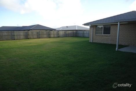 Property photo of 10 Dewdrop Place Ningi QLD 4511