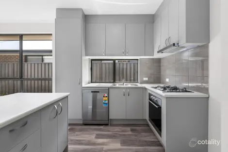 Property photo of 6 Irving Place Para Hills SA 5096