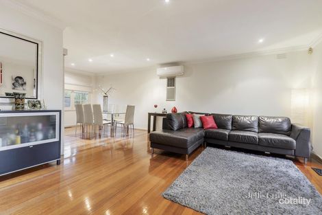 Property photo of 11 Norfolk Circuit Doncaster VIC 3108