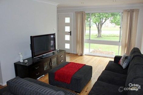 Property photo of 98 Aberglasslyn Road Rutherford NSW 2320