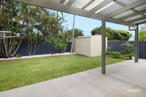 Property photo of 2/44 Lapoinya Crescent Warana QLD 4575