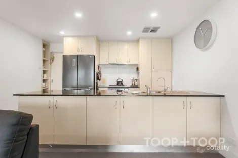 Property photo of 16D/16-20 Hurtle Square Adelaide SA 5000