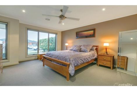 Property photo of 22 Lowry Crescent Miners Rest VIC 3352
