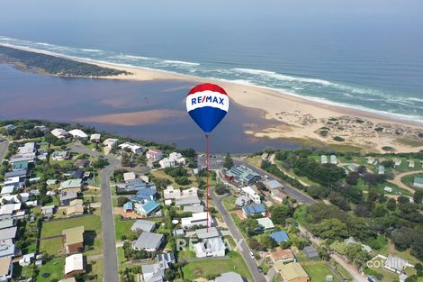 Property photo of 17 Cross Street Lake Tyers Beach VIC 3909