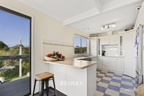Property photo of 17 Cross Street Lake Tyers Beach VIC 3909