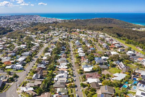 Property photo of 53 Bershire Avenue Merewether Heights NSW 2291