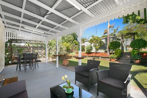 Property photo of 38 Jutland Street Oxley QLD 4075