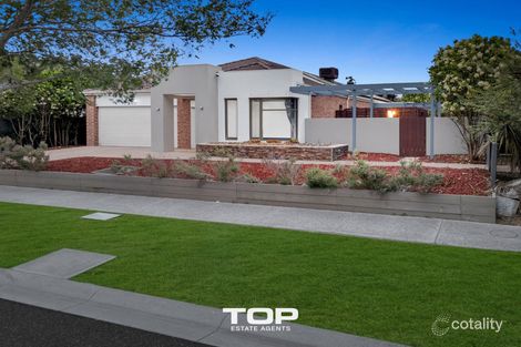 Property photo of 3 Kindred Avenue Cranbourne North VIC 3977