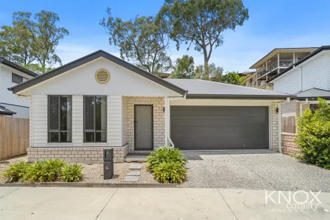 Property photo of 16 Hillside Crescent Edens Landing QLD 4207