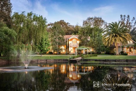 Property photo of 2 McGaffins Road West Wodonga VIC 3690