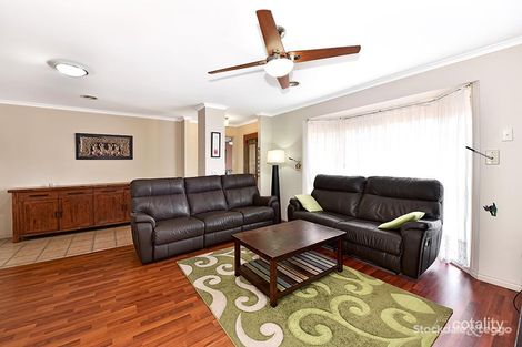 Property photo of 17 Harvey Court Roxburgh Park VIC 3064