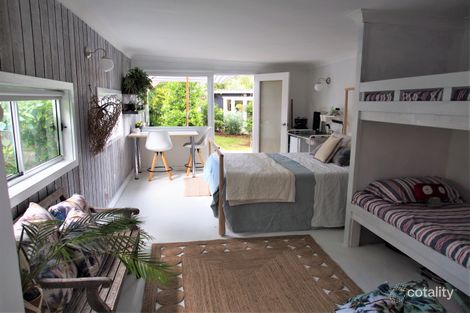 Property photo of 11 Currarong Parkway Currarong NSW 2540