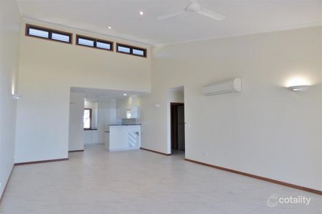 Property photo of 8/36 Coral Esplanade Cannonvale QLD 4802