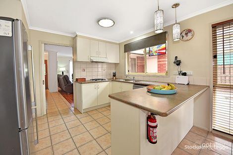 Property photo of 17 Harvey Court Roxburgh Park VIC 3064