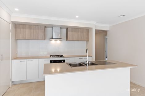 Property photo of 35 Jessen Way Wyndham Vale VIC 3024