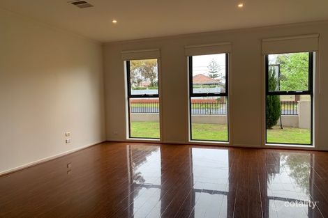 Property photo of 3/31-35 Wickham Road Hampton East VIC 3188