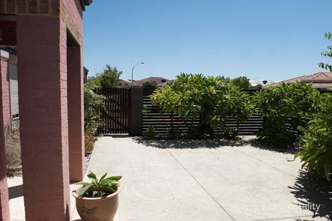 Property photo of 24 Jindare Loop Carramar WA 6031