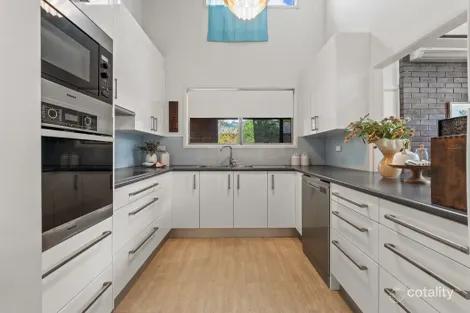 Property photo of 62 Dobell Street Indooroopilly QLD 4068