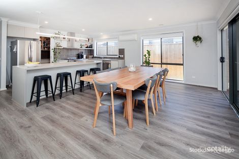 Property photo of 35 Copper Beech Road Beaconsfield VIC 3807
