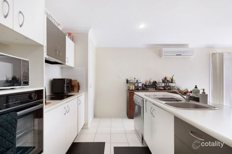 Property photo of 4 Ridgewood Close Pacific Pines QLD 4211