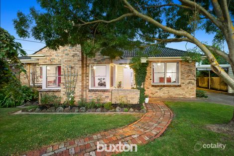 11 Pride Ave, Hamlyn Heights, VIC 3215