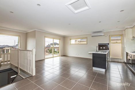 Property photo of 4/4 Rosamond Way Epping VIC 3076
