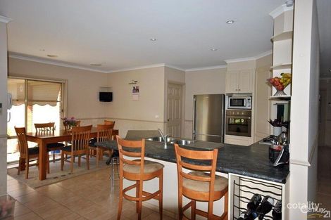 Property photo of 3 Lisson Court Berwick VIC 3806