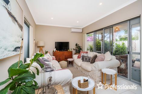Property photo of 1/6 Cumberland Way Bassendean WA 6054