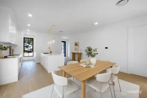 Property photo of 12A Akuna Street Keiraville NSW 2500