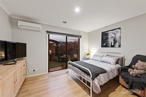 Property photo of 13 Shelburn Way Cranbourne East VIC 3977