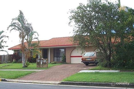 2/3 Beitz Ave, Labrador, QLD 4215