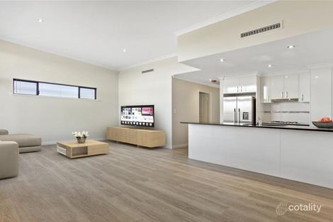 8/10 Maffina Pde, Ellenbrook, WA 6069