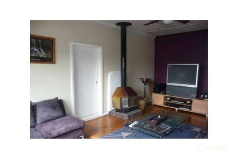 Property photo of 19 Faymax Street Pelican NSW 2281