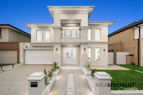 5 Bream St, Clyde North, VIC 3978