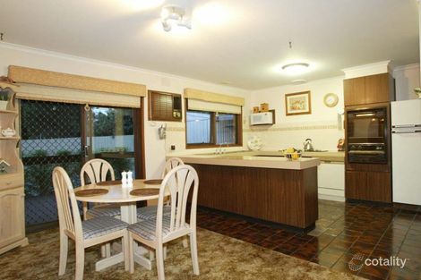 Property photo of 4 Cann Place Rowville VIC 3178