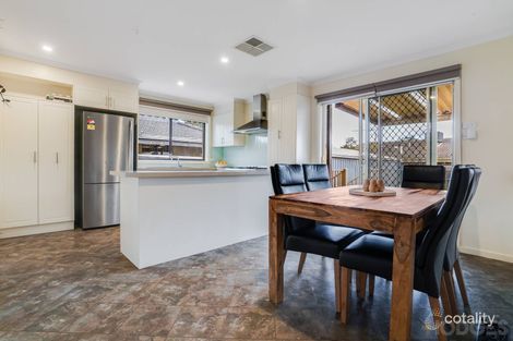 Property photo of 40 Nangiloc Crescent Werribee VIC 3030