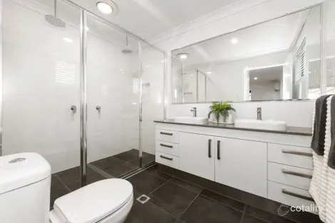 Property photo of 10 Hillside Terrace Mount Pleasant QLD 4740