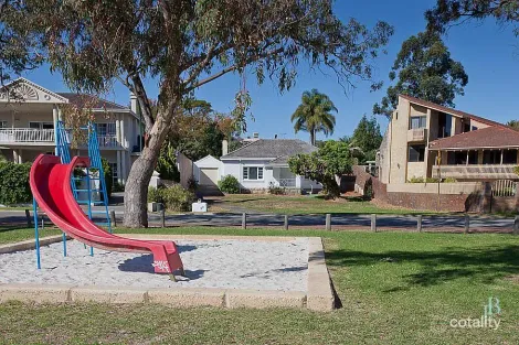 Property photo of 99 Melville Beach Road Applecross WA 6153